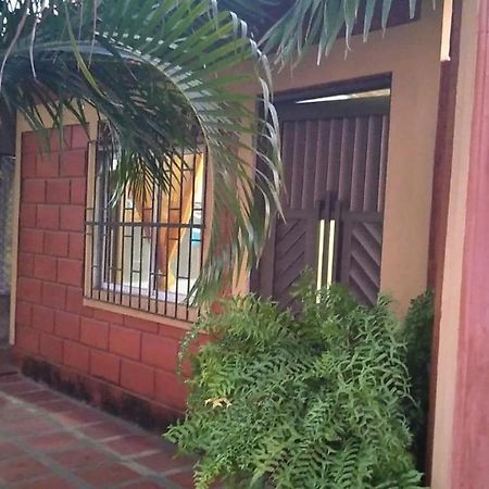 Habitacion Triple Con Cocina Y Bano Privado Necoclí Exteriör bild
