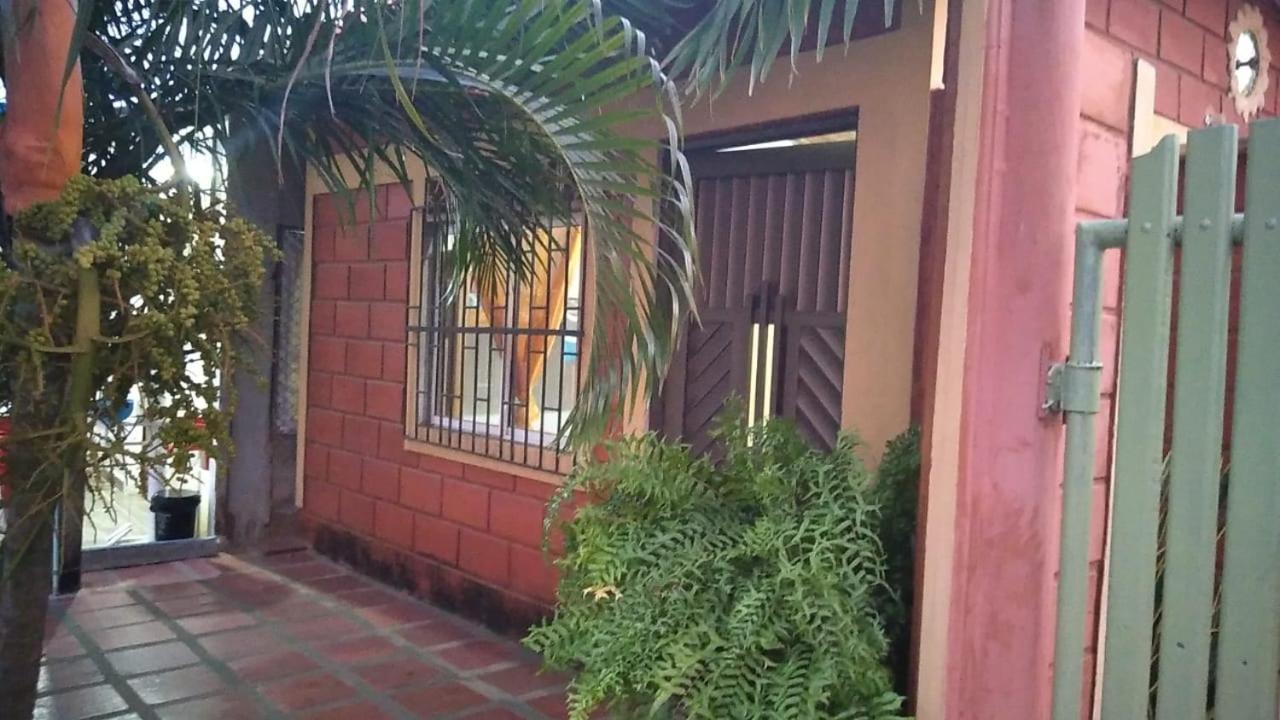 Habitacion Triple Con Cocina Y Bano Privado Necoclí Exteriör bild